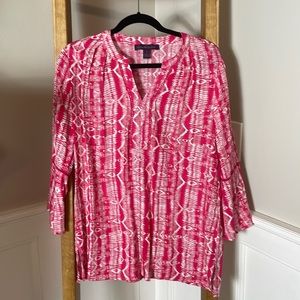 Gloria Vanderbilt long sleeve blouse.